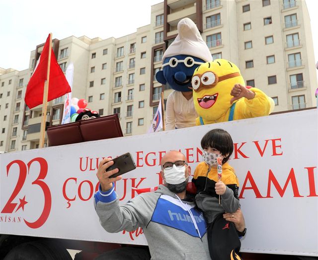 23 nisan coskusu korfezliler in evlerine konu 3 14086645 o