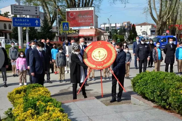 Hendek ve Karasu'da 23 Nisan Ulusal Egemenlik ve Çocuk Bayramı kutlandı Hendek ve Karasu'da 23 Nisan Ulusal Egemenlik ve Çocuk Bayramı kutlandı