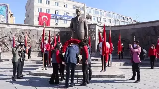 23 Nisan Ulusal Egemenlik ve Çocuk Bayramı kutlanıyor 23 Nisan Ulusal Egemenlik ve Çocuk Bayramı kutlanıyor