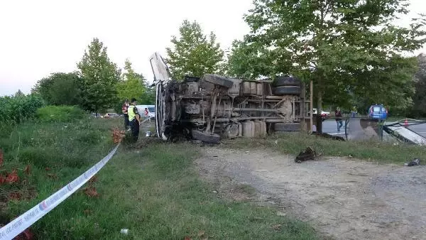 Bir ailenin yok olduğu kazada, uyuşturucu testinin yapılacağı idrar örneğinin döküldüğü ortaya çıktı Bir ailenin yok olduğu kazada, uyuşturucu testinin yapılacağı idrar örneğinin döküldüğü ortaya çıktı