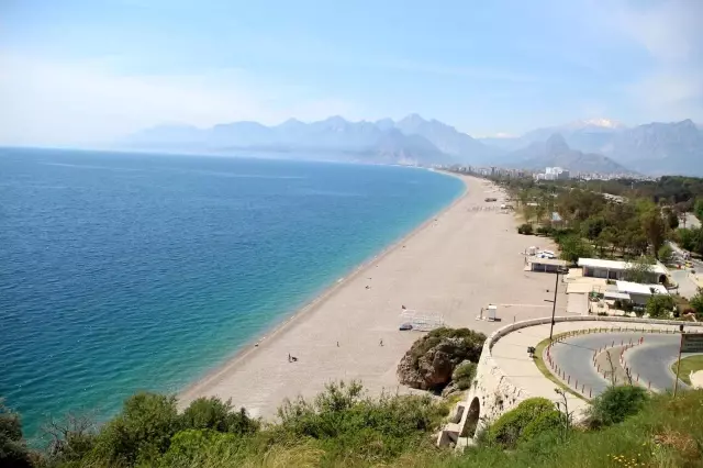 Antalya'da kısıtlama sessizliği Antalya'da kısıtlama sessizliği