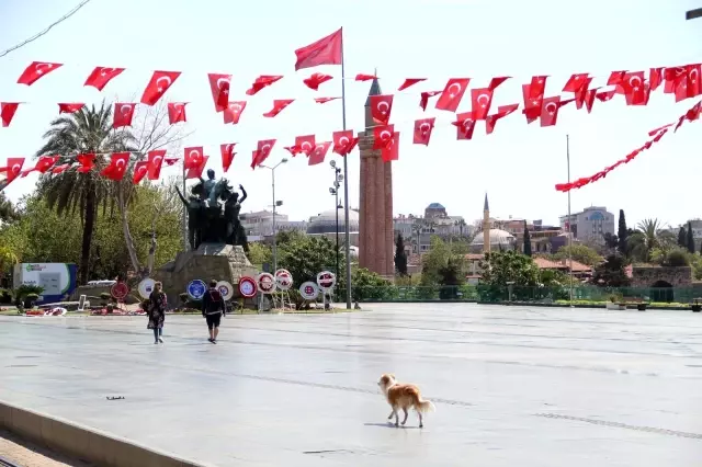 Antalya'da kısıtlama sessizliği Antalya'da kısıtlama sessizliği