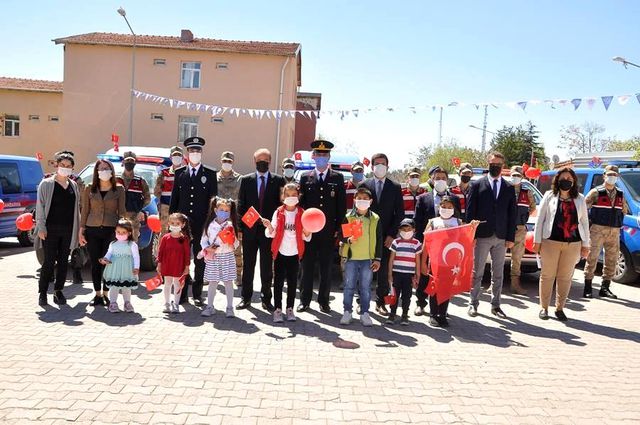 Arguvan'da 23 Nisan etkinliği Arguvan'da 23 Nisan etkinliği