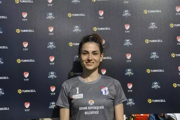 Ataşehir Belediyespor ve Adana İdmanyurdu kadın futbol takımları çeyrek finalde Ataşehir Belediyespor ve Adana İdmanyurdu kadın futbol takımları çeyrek finalde