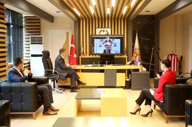 Başkan Deveci makamını Meşhur'a telekonferansla devretti