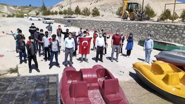 Çocuklar bayramlarını deniz bisikletiyle kutladı Çocuklar bayramlarını deniz bisikletiyle kutladı
