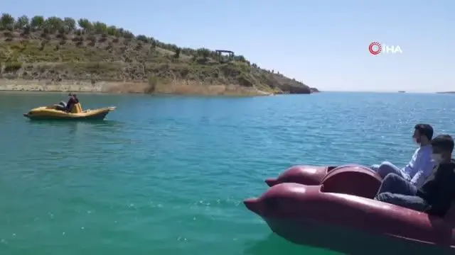Çocuklar bayramlarını deniz bisikletiyle kutladı Çocuklar bayramlarını deniz bisikletiyle kutladı