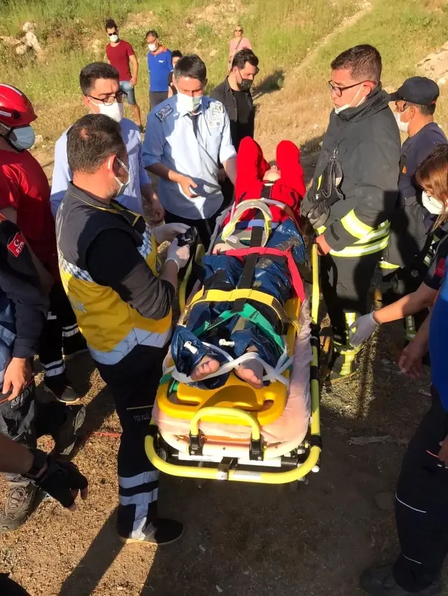 Doğa gezisinde kayalıklardan düştü Doğa gezisinde kayalıklardan düştü