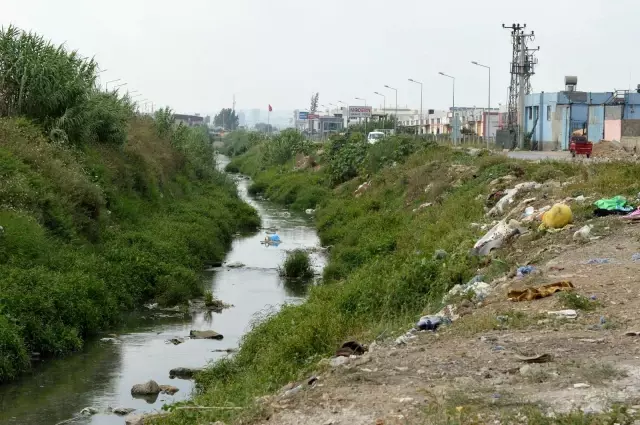 DSİ drenaj kanalı ıslah çalışmasıyla taşkınların önüne geçecek DSİ drenaj kanalı ıslah çalışmasıyla taşkınların önüne geçecek
