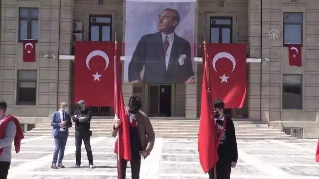 ESKİŞEHİR - 23 Nisan Ulusal Egemenlik ve Çocuk Bayramı kutlanıyor ESKİŞEHİR - 23 Nisan Ulusal Egemenlik ve Çocuk Bayramı kutlanıyor