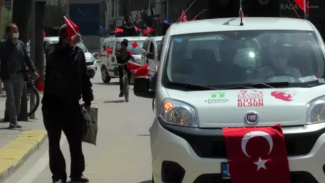 Eskişehir'de 23 Nisan konvoyu düzenlendi Eskişehir'de 23 Nisan konvoyu düzenlendi