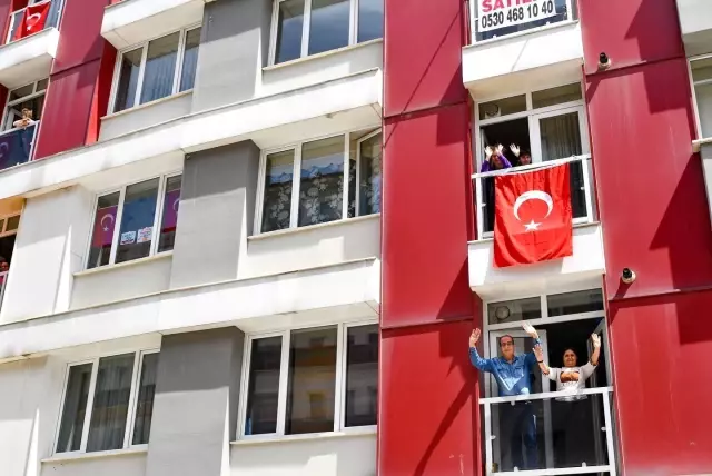 Eskişehir'de 23 Nisan konvoyu düzenlendi Eskişehir'de 23 Nisan konvoyu düzenlendi