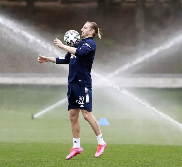 Fenerbahçe'de Kasımpaşa maçı hazırlıkları devam etti