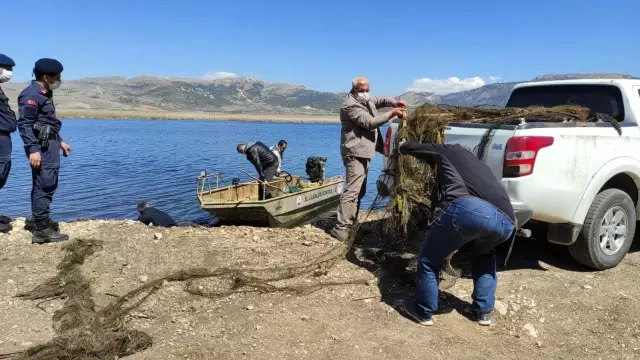 Göletteki kaçak avlanmayı drone ile tespit ettiler Göletteki kaçak avlanmayı drone ile tespit ettiler