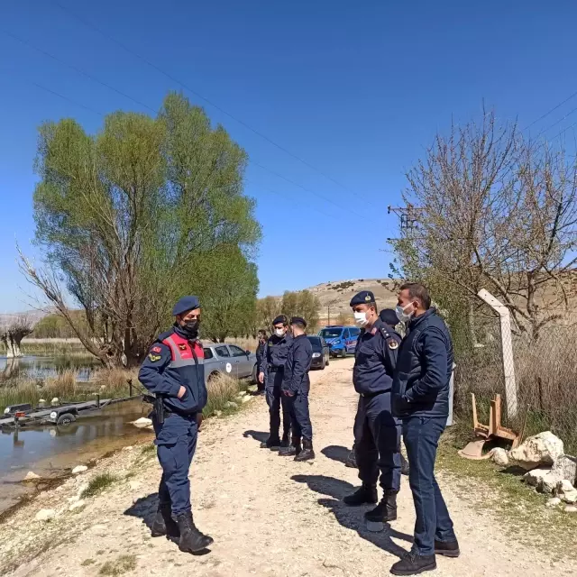 Göletteki kaçak avlanmayı drone ile tespit ettiler Göletteki kaçak avlanmayı drone ile tespit ettiler