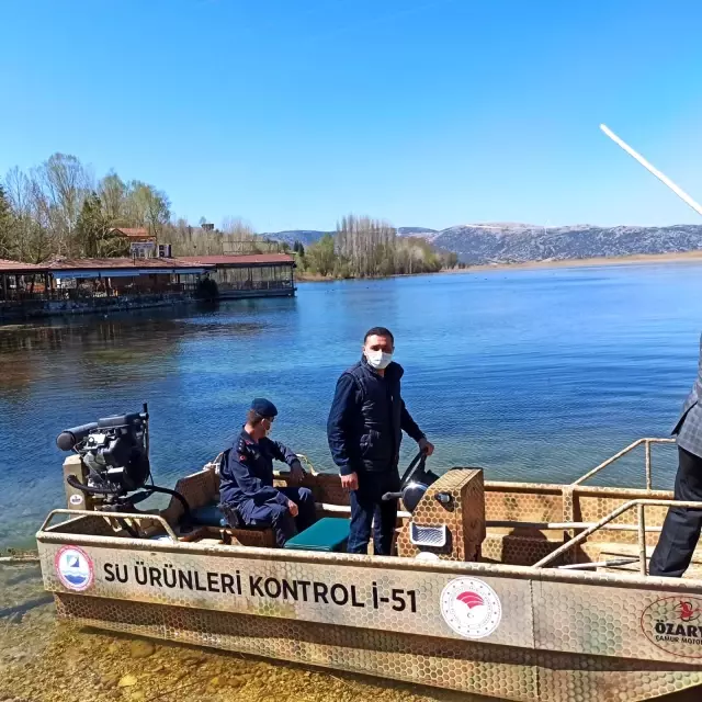 Göletteki kaçak avlanmayı drone ile tespit ettiler Göletteki kaçak avlanmayı drone ile tespit ettiler