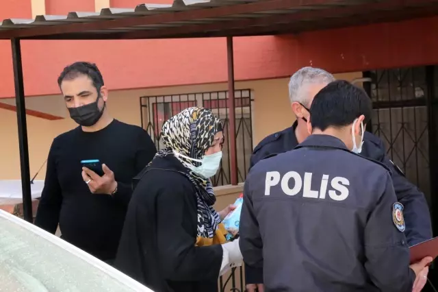 Bir süredir haber alınamayan adam, yatalak annesinin yanında ölü bulundu Bir süredir haber alınamayan adam, yatalak annesinin yanında ölü bulundu