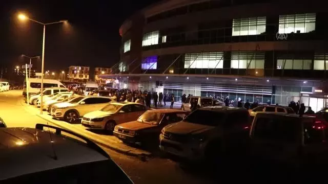 Son dakika haberi! İki aile arasında çıkan silahlı kavgada 1 kişi öldü Son dakika haberi! İki aile arasında çıkan silahlı kavgada 1 kişi öldü