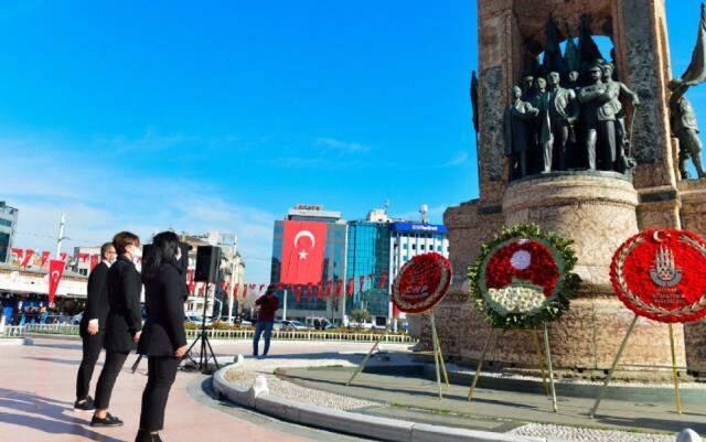 İmamoğlu, özensiz tören yapılmasına kızıp İl Milli Eğitim Müdürü'ne patladı: Zavallı, paran yoksa büyükşehirden iste İmamoğlu, özensiz tören yapılmasına kızıp İl Milli Eğitim Müdürü'ne patladı: Zavallı, paran yoksa büyükşehirden iste