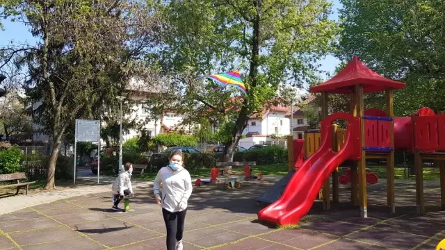 Kahtalı öğrenciler kendi yaptıkları uçurtmaları uçurdu Kahtalı öğrenciler kendi yaptıkları uçurtmaları uçurdu
