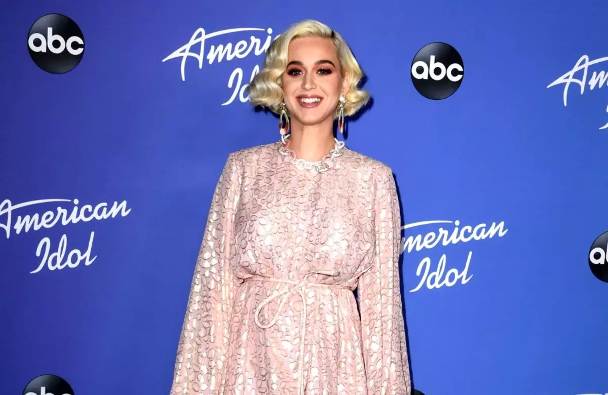 Katy Perry: 'Sosyal medya insanlığı çökertiyor'