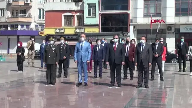 BİTLİS'TE 23 NİSAN TÖRENİ BİTLİS'TE 23 NİSAN TÖRENİ