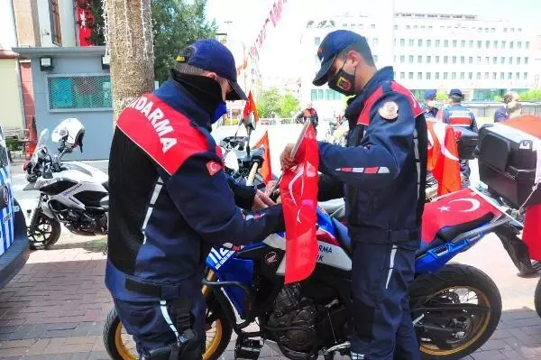 Manisa'da '23 Nisan' konvoyu