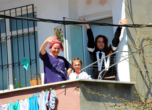 moral otobusuyle 23 nisan coskusunu evlere 11 14085946 o