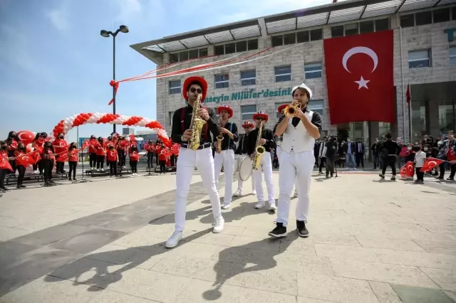 Nilüfer'de 23 Nisan gururla kutlandı Nilüfer'de 23 Nisan gururla kutlandı