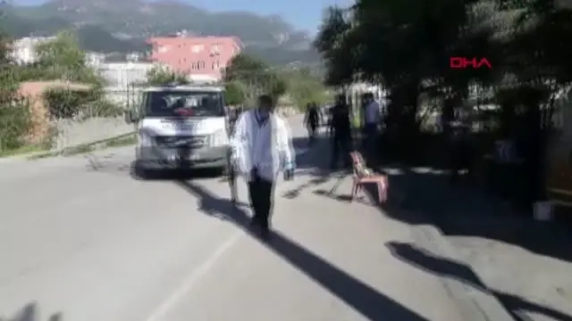 Payas'ta 'yüksek ses' tartışması: 2 ölü, 3 yaralı