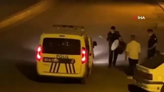 Polis sahurda davul çaldı Polis sahurda davul çaldı