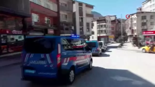 Polis ve jandarmadan 23 Nisan konvoyu Polis ve jandarmadan 23 Nisan konvoyu