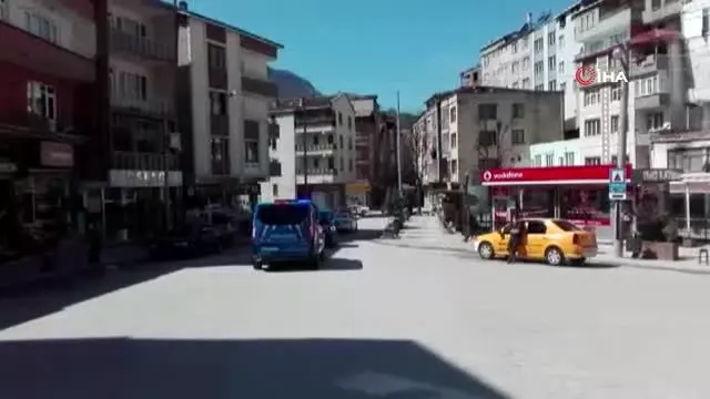Polis ve jandarmadan 23 Nisan konvoyu Polis ve jandarmadan 23 Nisan konvoyu