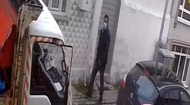 Rahatlıkta sınır tanımayan hırsız önce kameralara sonra polise yakalandı