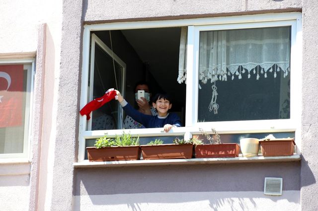 sehir tiyatrolari cocuklara bayram havasi yas 3 14086313 o