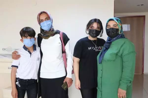 Son dakika haberleri! ADANA ŞEKER ÖLÇÜMÜ İÇİN SÜREKLİ PARMAKLARI DELİNEN ÇOCUKLAR SENSÖR DESTEĞİ İSTİYOR Son dakika haberleri! ADANA ŞEKER ÖLÇÜMÜ İÇİN SÜREKLİ PARMAKLARI DELİNEN ÇOCUKLAR SENSÖR DESTEĞİ İSTİYOR