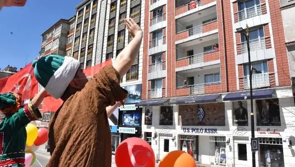 Sivas'ta, renkli 23 Nisan kutlaması Sivas'ta, renkli 23 Nisan kutlaması
