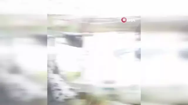 Tekirdağ'da bir mahalle dolu yağışı sonrası beyaza büründü Tekirdağ'da bir mahalle dolu yağışı sonrası beyaza büründü
