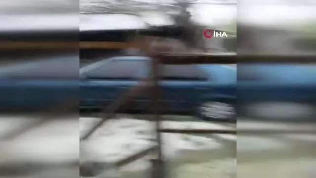 Tekirdağ'da bir mahalle dolu yağışı sonrası beyaza büründü Tekirdağ'da bir mahalle dolu yağışı sonrası beyaza büründü