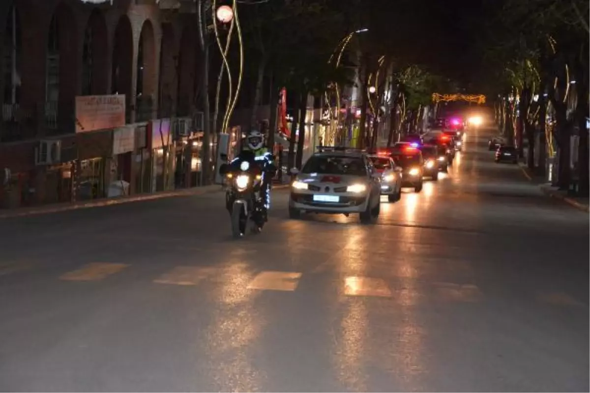 Tokat'ta 23 Nisan konvoyu