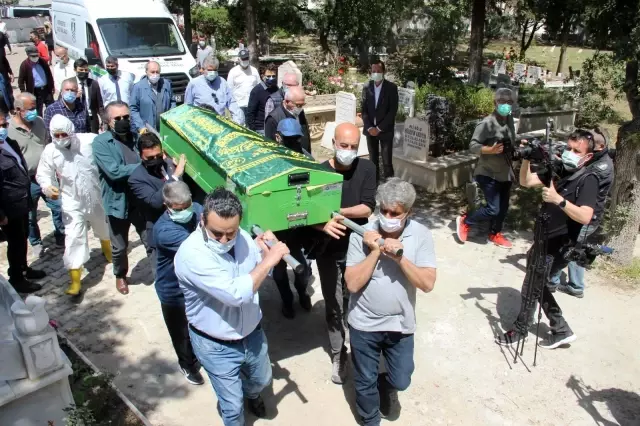 Ünlü gazeteci Selahattin Duman son yolculuğuna uğurlandı Ünlü gazeteci Selahattin Duman son yolculuğuna uğurlandı