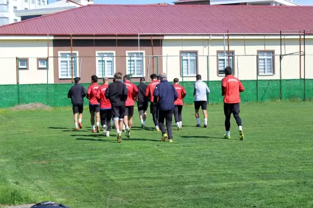 Son dakika haber: Yelek: Play-off'a kalmamız için Isparta maçını kazanmalıyız