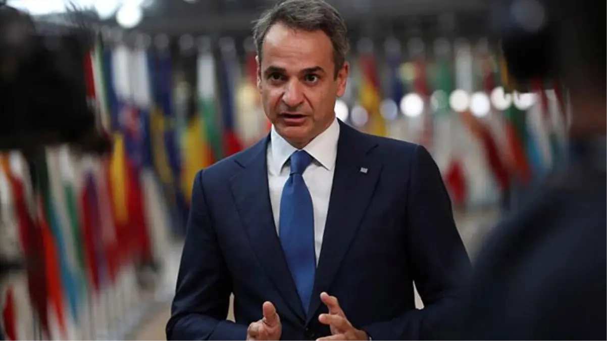 Yunan Bakan Dendias'ın hadsiz sözleriyle ilgili Başbakan Miçotakis'ten tarihi itiraf