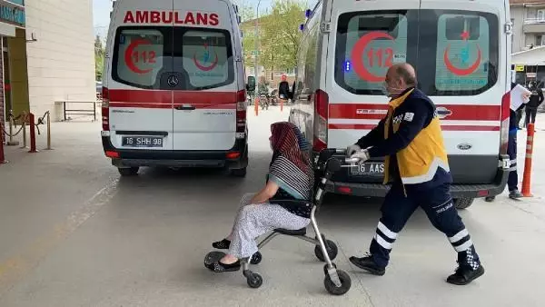 Avizeyi silerken elektrik akımına kapıldı Avizeyi silerken elektrik akımına kapıldı