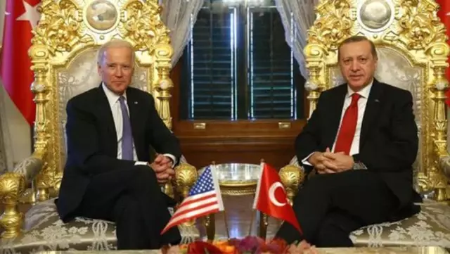 Biden ilk telefon görüşmesinde Cumhurbaşkanı Erdoğan'a 'Ermeni soykırımını tanımayı düşündüğünü' söylemiş Biden ilk telefon görüşmesinde Cumhurbaşkanı Erdoğan'a 'Ermeni soykırımını tanımayı düşündüğünü' söylemiş