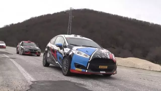 ESKİŞEHİR - Evofone ESOK Rallisi'nde ilk gün tamamlandı ESKİŞEHİR - Evofone ESOK Rallisi'nde ilk gün tamamlandı