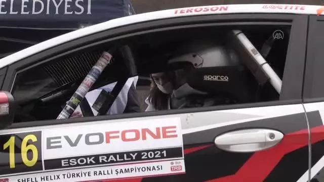 ESKİŞEHİR - Evofone ESOK Rallisi'nde ilk gün tamamlandı ESKİŞEHİR - Evofone ESOK Rallisi'nde ilk gün tamamlandı