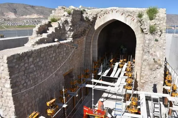 Son dakika haber... BATMAN HASANKEYF'TEKİ 692 YILLIK KÜÇÜK SARAY YÜKSELTİLİYOR Son dakika haber... BATMAN HASANKEYF'TEKİ 692 YILLIK KÜÇÜK SARAY YÜKSELTİLİYOR