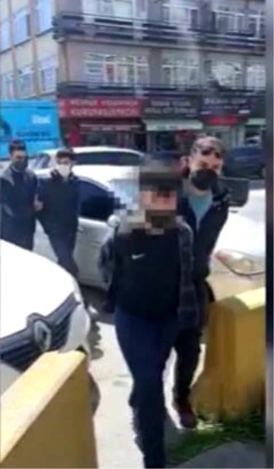Kadıköy ve Üsküdar'da evlerden hırsızlık yapan şüpheliler yakalandı