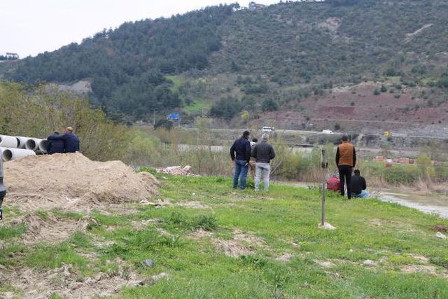 kayip ciftcinin sakarya nehri nde cansiz bede 3 14088240 o